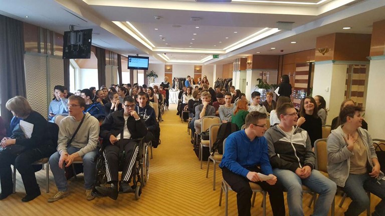 SOLO ILI SOLIDARNO? IZABERI PUT!