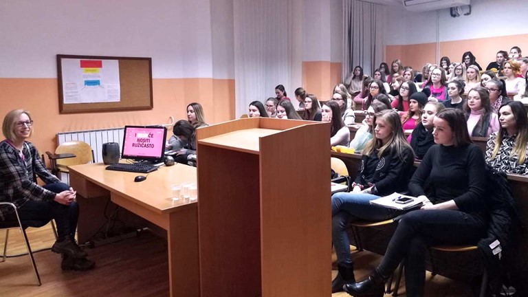 AMBIDEKSTER I OVE GODINE NIZOM AKTIVNOSTI OBILJEŽIO DAN RUŽIČASTIH MAJICA