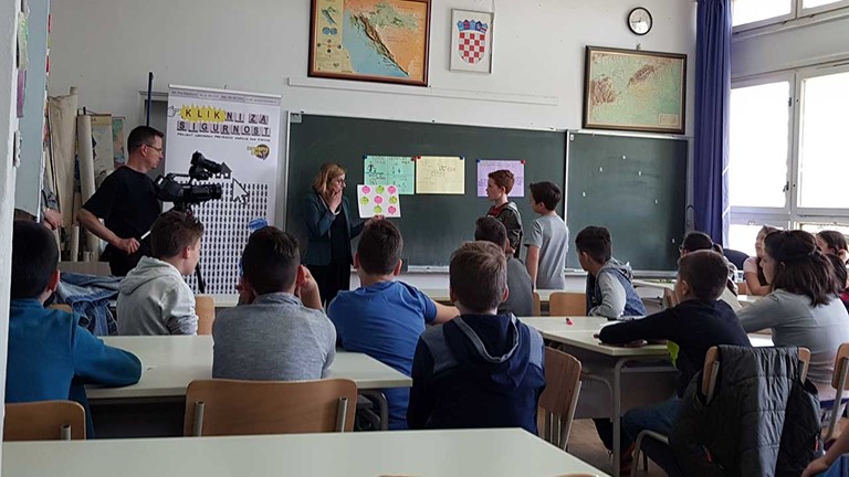 RADIONICA BUDI NAJJAČA KARIKA I SNIMANJE ZA HRT-ovu EMISIJU „ŠKOLSKI SAT“